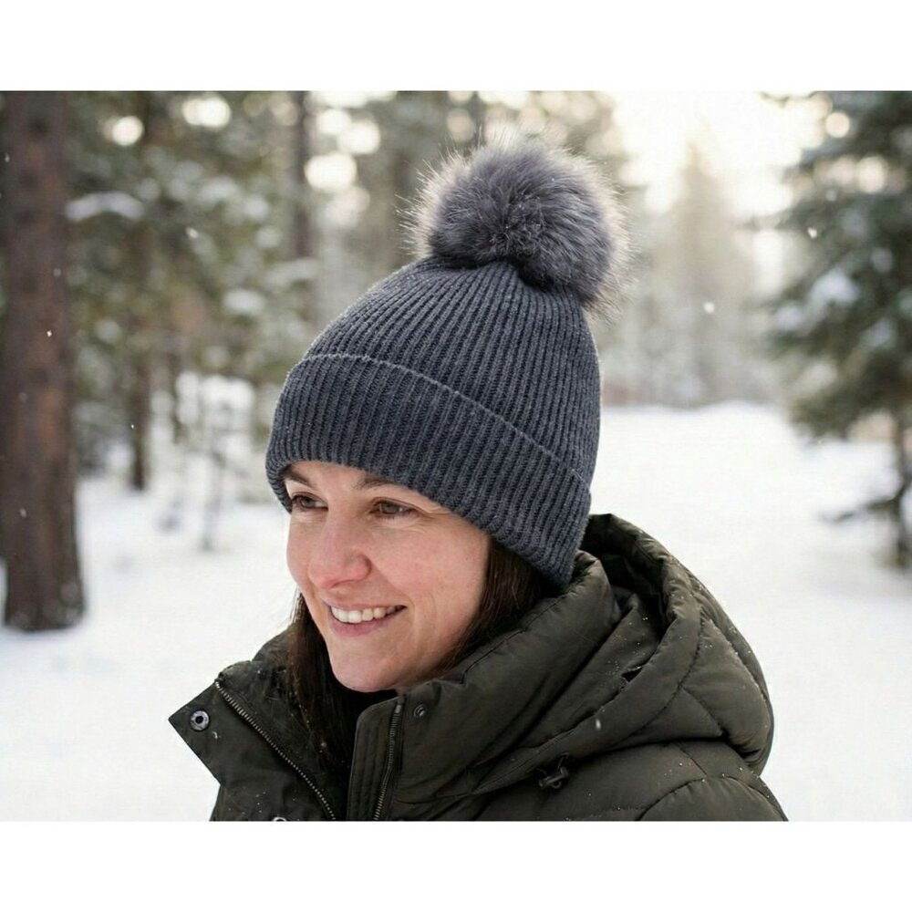 Norla Canada Beanie Hat Wool Alpaca Blend Ribbed Knit Faux Fur Pom Gray Winter
